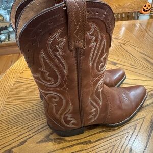 Ariat Boys Size 3 Cowboy Boots